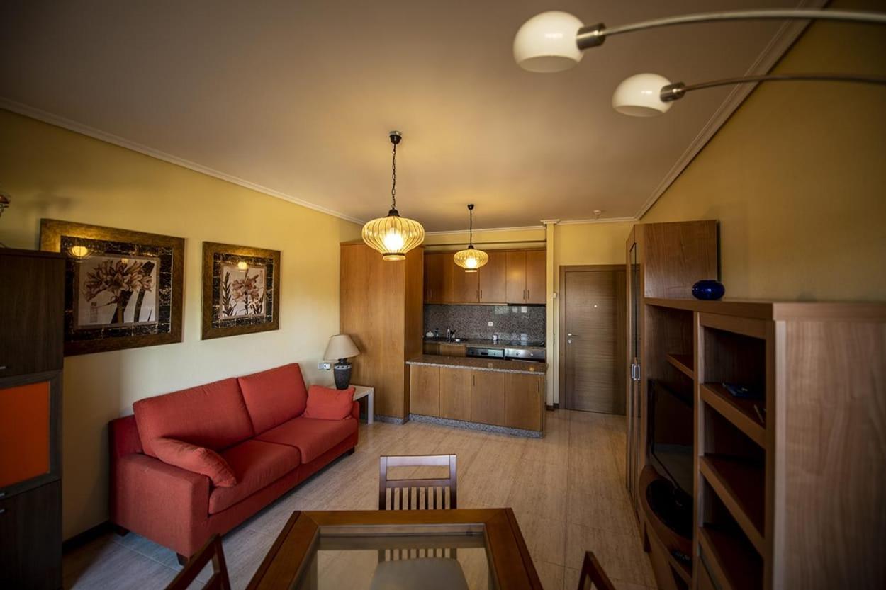 Samil Apartment, Primera Linea De Playa Con Wifi Y Garaje 비고 외부 사진